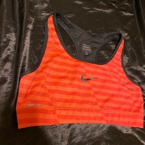 Nike sportsbra